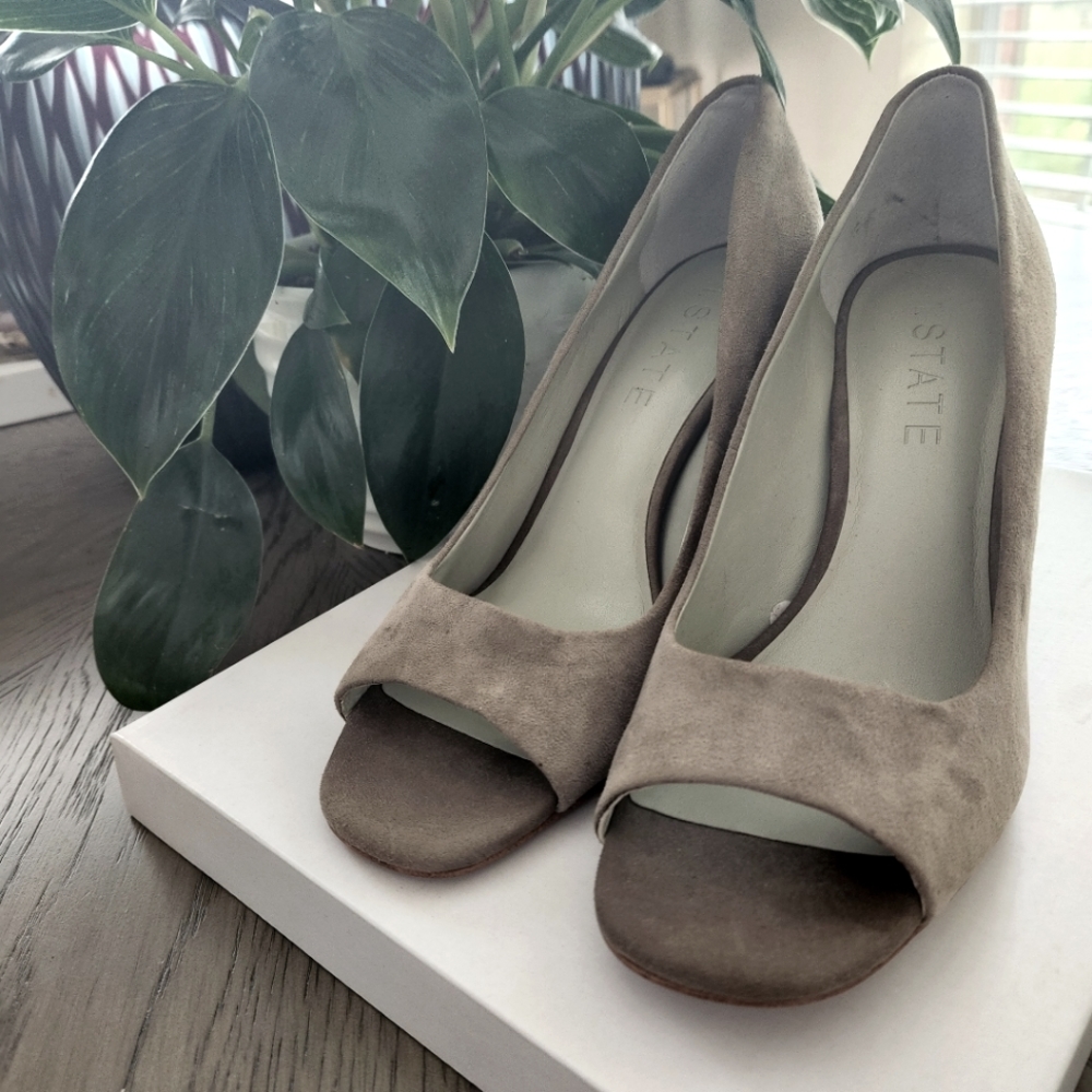 1. State shoes